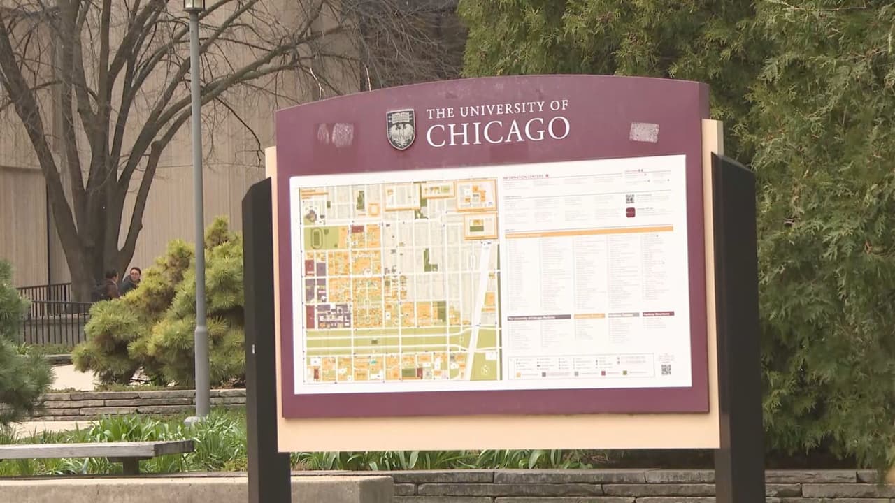 Revocan visas a siete estudiantes de la Universidad de Chicago