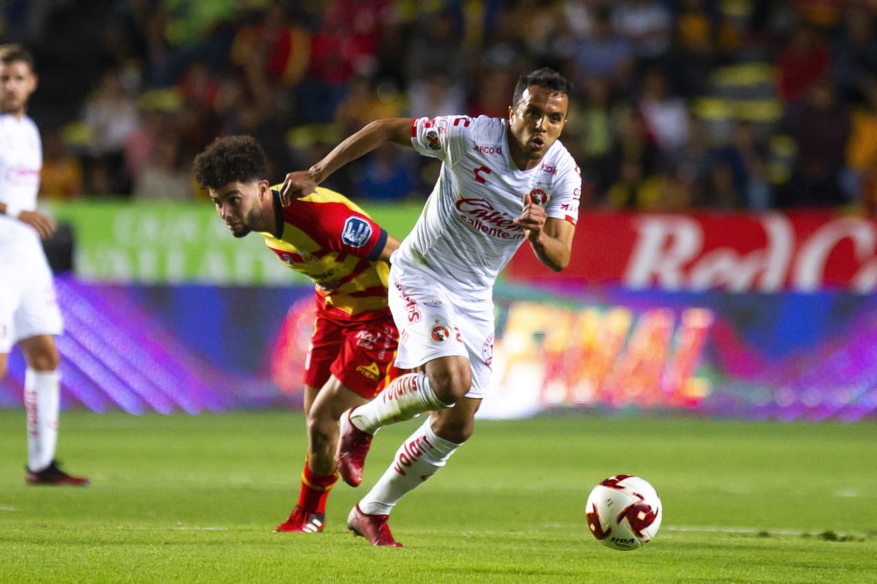 El partido se emparejó para la segunda parte.