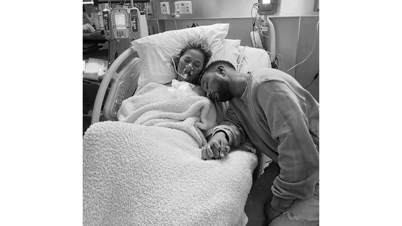 La pareja compartió su triste historia en Instagram.