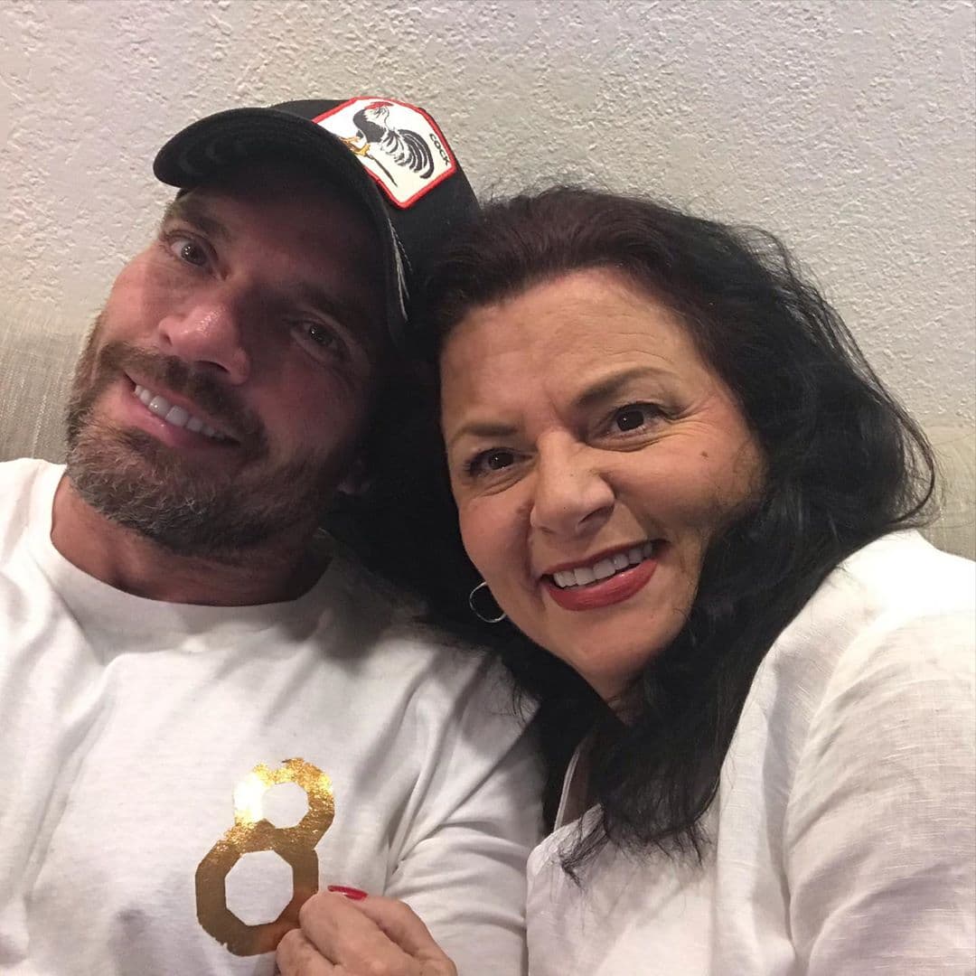 Este 1 de septiembre
<b><a href="https://www.univision.com/famosos/podra-ser-muy-tierno-pero-a-valeria-marin-no-le-gusto-esto-que-descubrio-en-julian-gil-video">Julián Gil</a> volvió a ser intervenido quirúrgicamente</b>, así lo informó su hermana Patty Ramosco a través de Instagram.
<br>