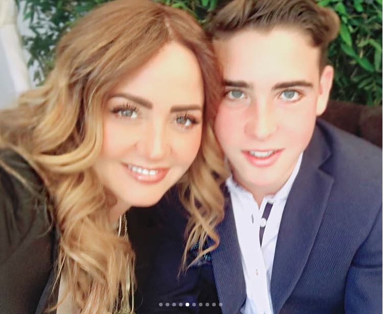 Andrea Legarreta con uno de sus guapos sobrinos.