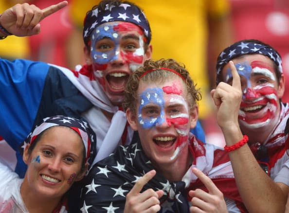 Los fanáticos americanos han demostrado que saben cómo disfrazarse para apoyar a su selección.