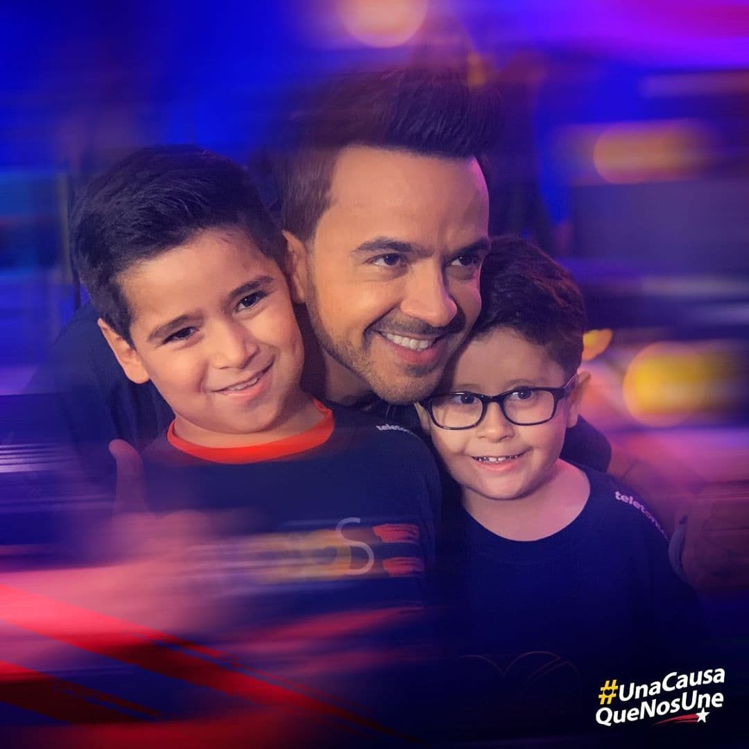 Todo comenzó desde la noche del viernes, cuando arrancó el especial de TeletónUSA por Univision, bajo la conducción de Luis Fonsi, Natalia Jiménez y Karla Martínez.