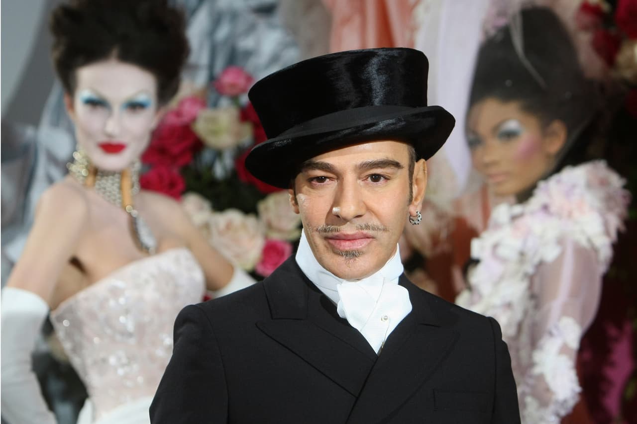El Museo Metropolitano de Arte cancela la exposición de la Met Gala sobre John Galliano por sus comentarios antisemitas