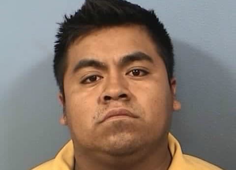 Hombre fue acusado de abusar sexualmente de la hija de su novia por cinco años