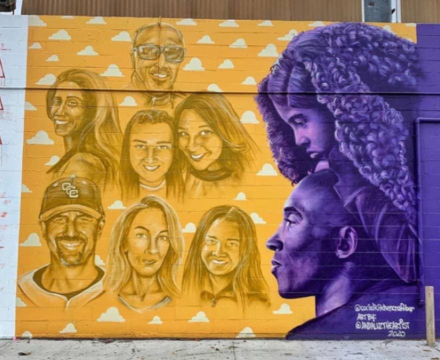 Las calles de las principales ciudades de los Estados Unidos se adornan con las asombrosas muestras de amor para la leyenda de la NBA.