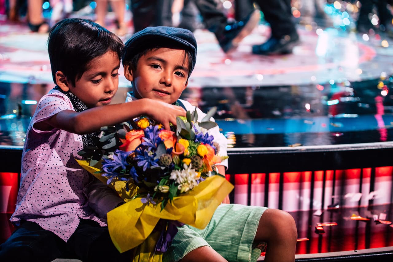 Morokito, el capitán del escuadrón edtaba contento con su ramo de flores y un poco triste de saber que no conviviría más con su compadre Yumalay.