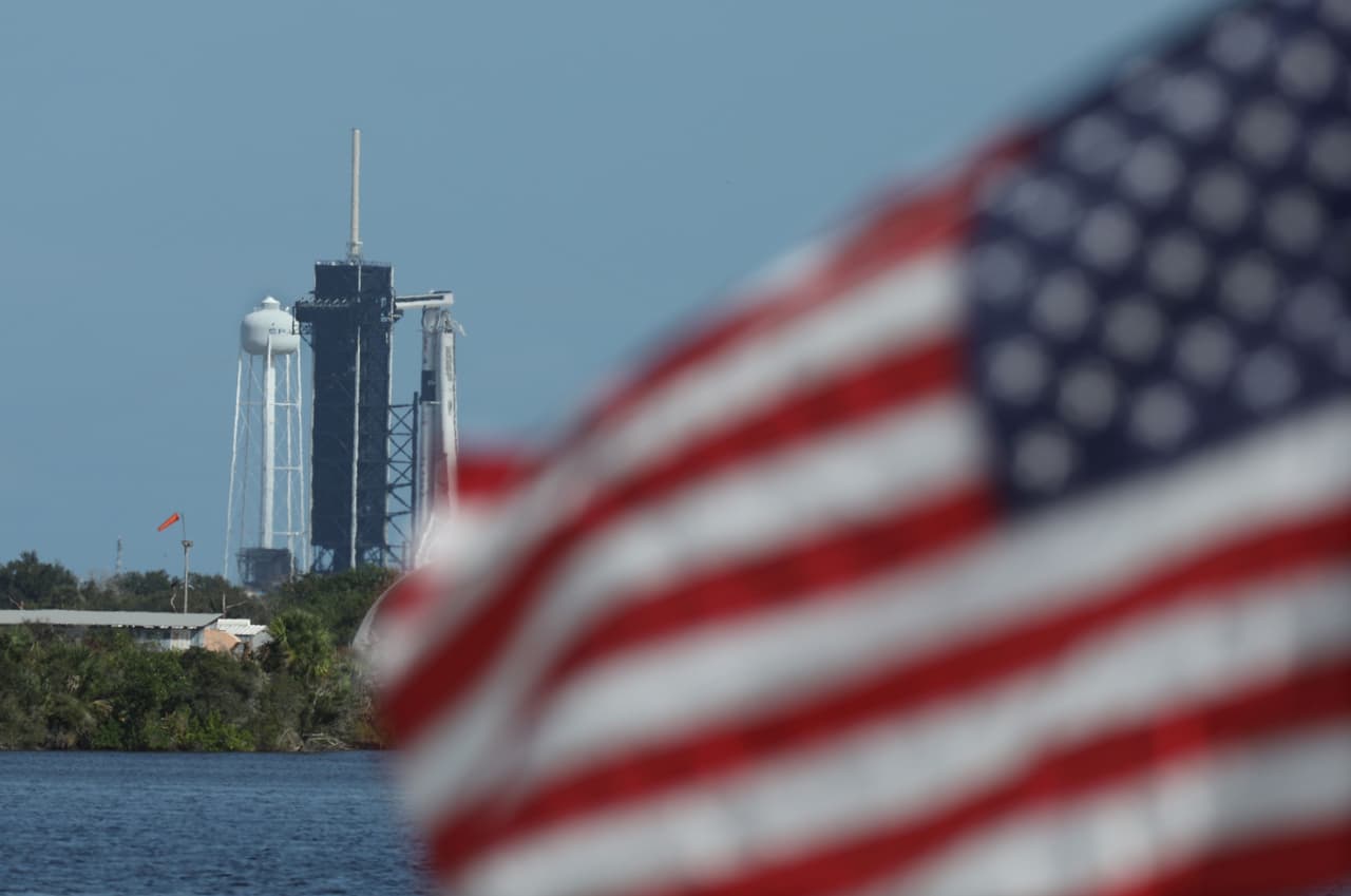 La misión que durará seis meses, es la primera que será lanzada por la NASA en un cohete de SpaceX, compañía de propiedad privada.