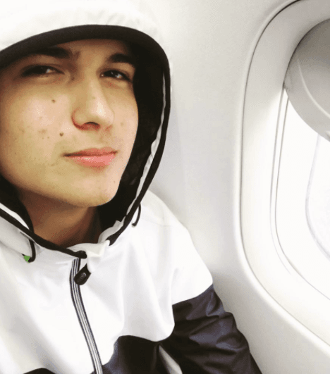 A los 16 años lanzó su primer disco: Andamos en el ruedo