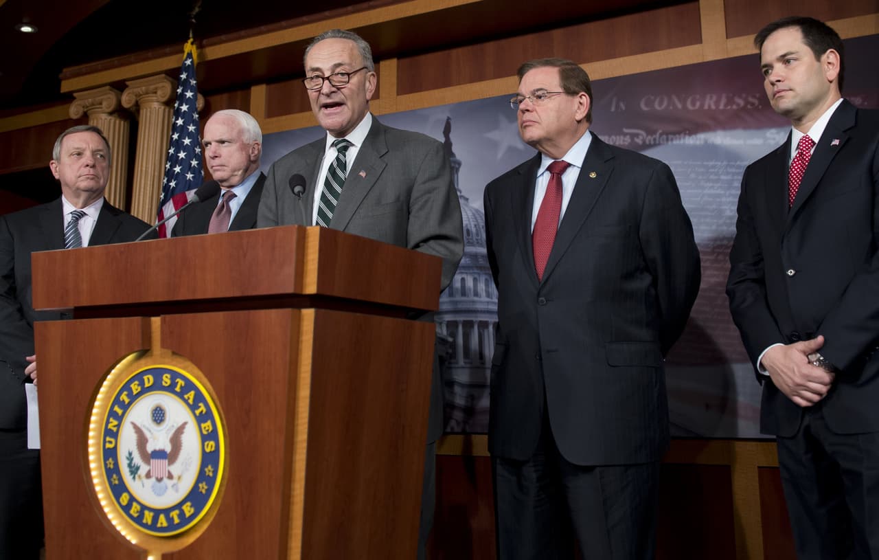 Senadores del "Grupo de los Ocho" en enero de 2013