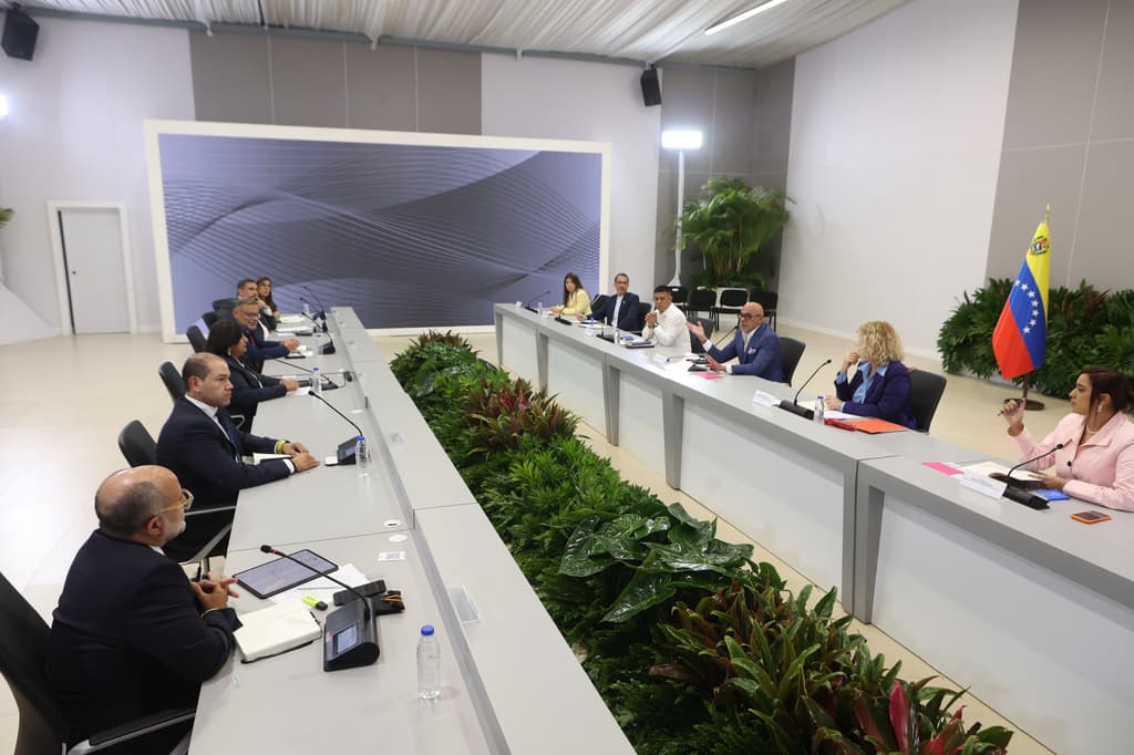 Venezuela abre una nueva etapa política: las cinco claves del diálogo entre gobierno y oposición