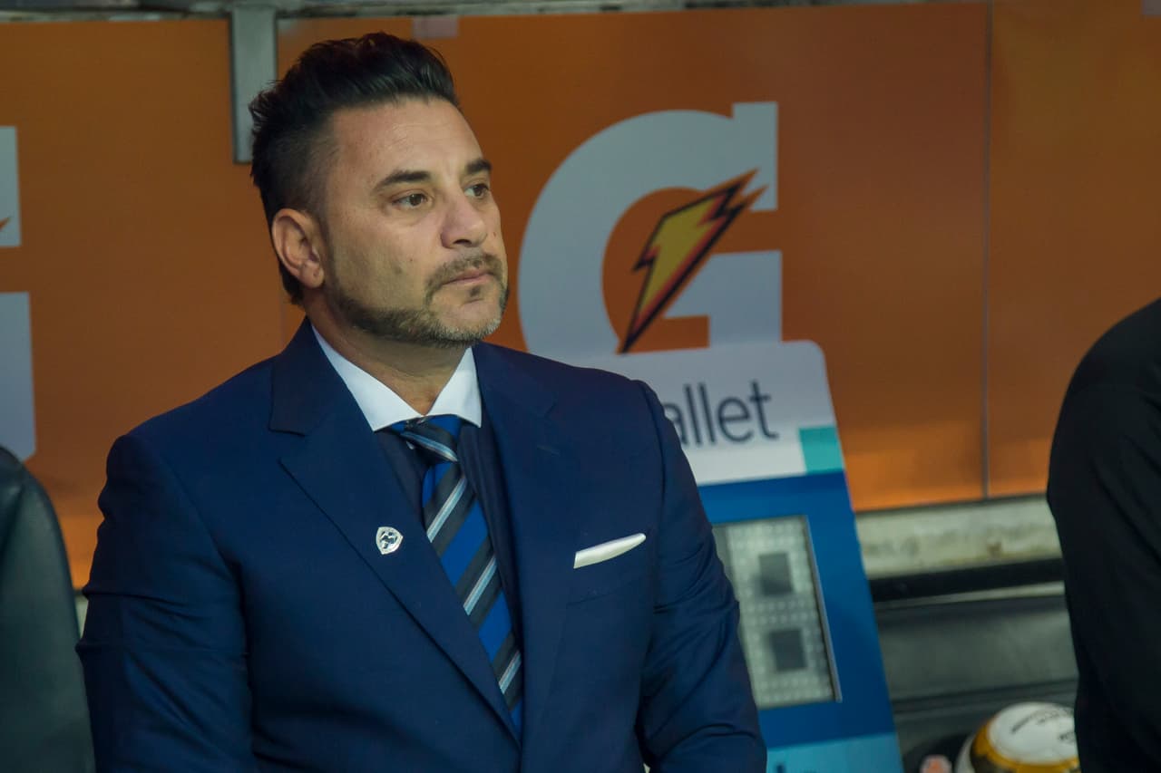 Action photo during the match Monterrey vs Tigres UANL, Corresponding for the Final of the League BBVA Bancomer MX Apertura 2017 Foto de accion durante el partido Monterrey vs Tigres UANL correspondiente a la Final de la Liga BBVA Bancomer MX del Torneo Apertura 2017, en la foto: Antonio Mohamed DT Monterrey 10/12/2017/MEXSPORT/Cristian de Marchena