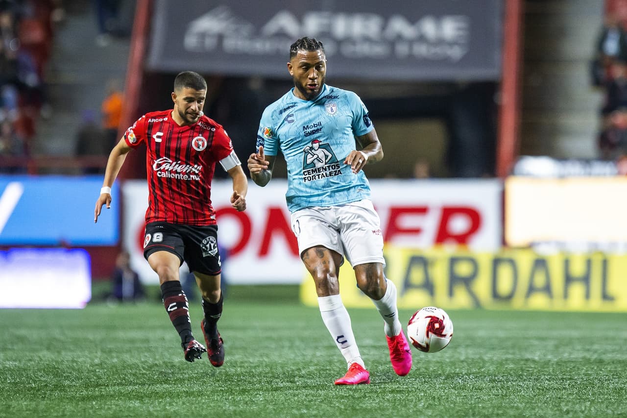 <b>Pachuca | 11º | 14 puntos | </b>Antes de la derrota ante Tijuana habían acumulado 5 partidos sin derrota. Los Tuzos han sido inestables con 11 puntos en casa y 3 fuera de ella. De los siete juegos que les restan cuatro de ellos son fuera de casa. Si aspiran a la clasificación deben encontrar la forma de ganar sin el Estadio Hidalgo.