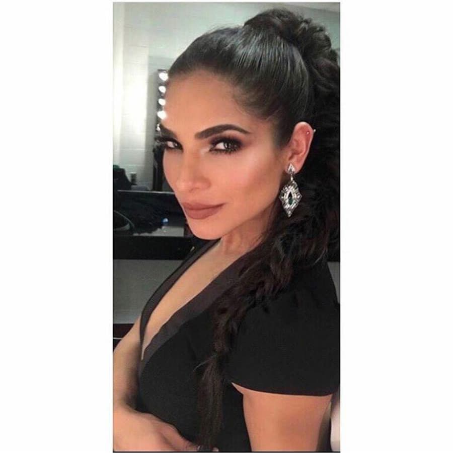 Diseñador: Vitor Zerbinato. Accesorios: Hueb.