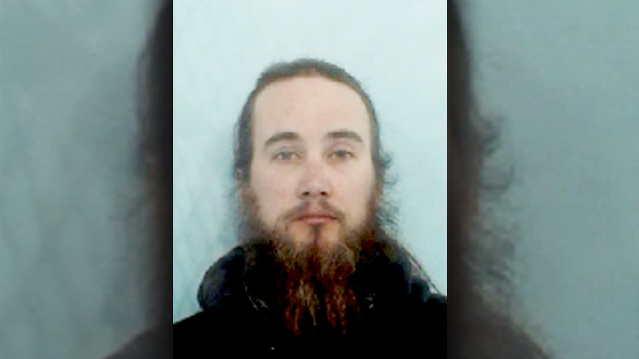 Cody Gunsolus, 27 años, residente de Visalia.
<br>