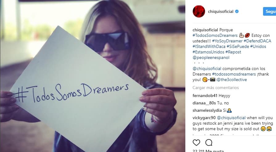 La joven intérprete mandó un mensaje a los 'dreamers' , escribiendo: "Todos somos dreamers. Estoy con ustedes. Defend DACA".