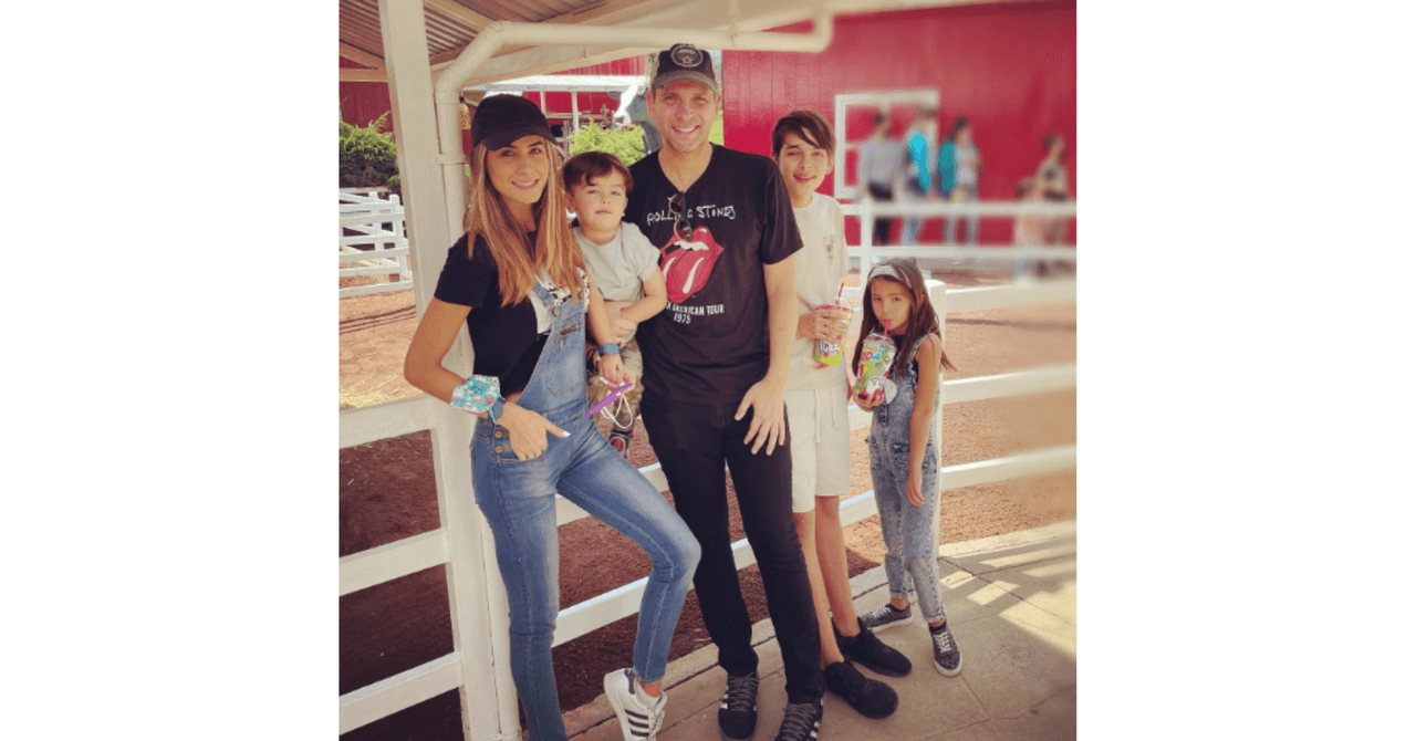 La familia de Patricio Borghetti y Odalys Ramírez