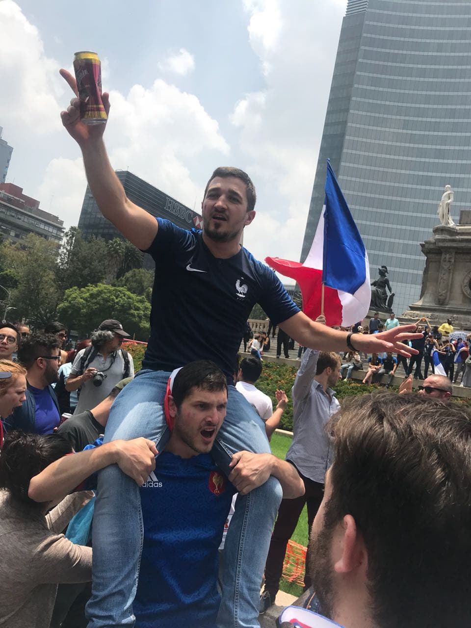 La fiesta y emoción se encendió con la gloria de los franceses en el Mundial de Rusia.