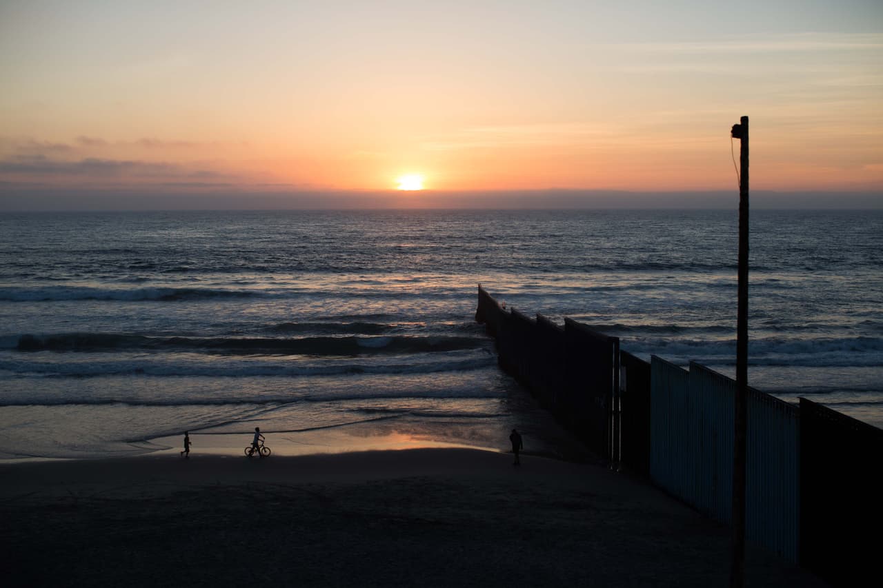 La frontera vista desde el lado de Tijuana, México.