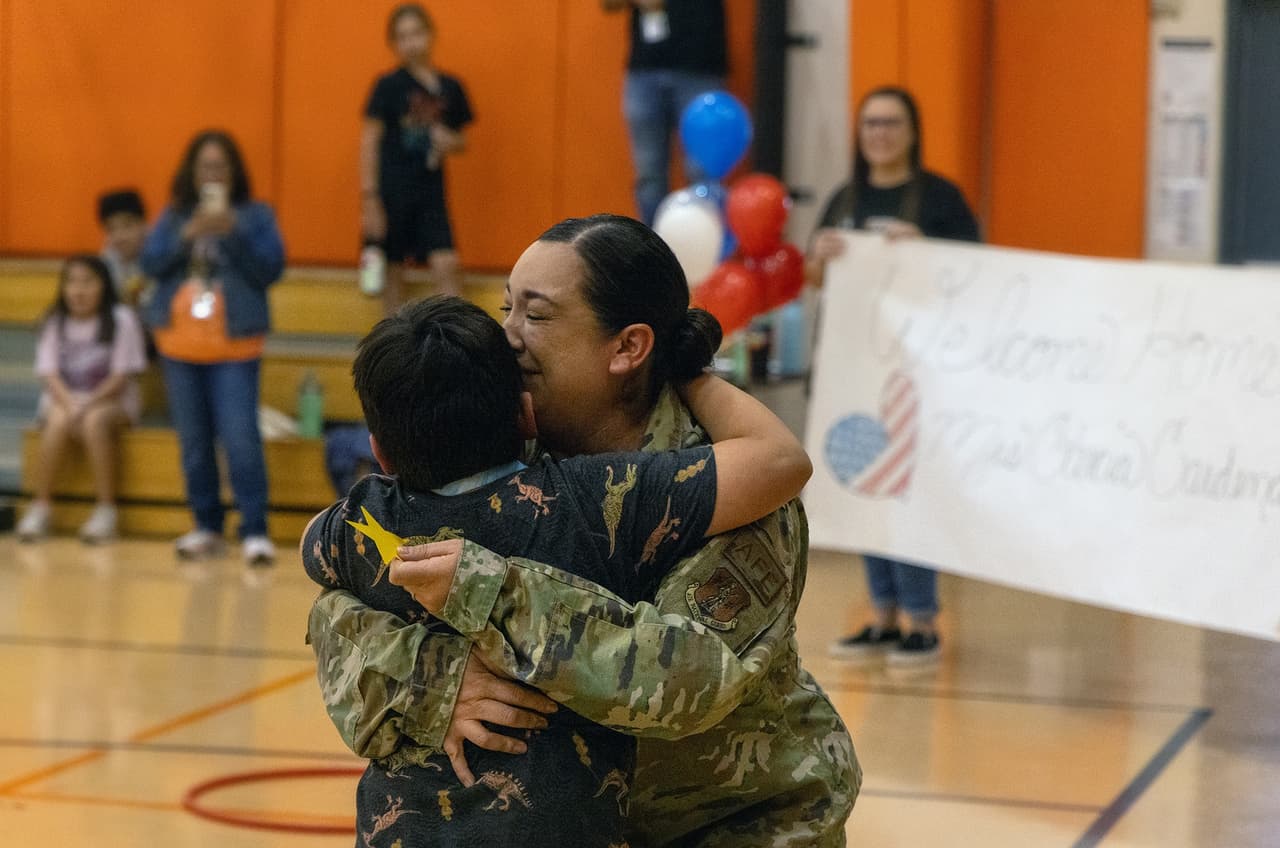 “Estaba muy feliz de verla”, dijo la escuela.