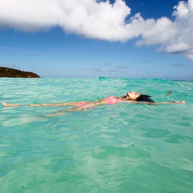 Los bikinazos de Alessandra en Instagram.