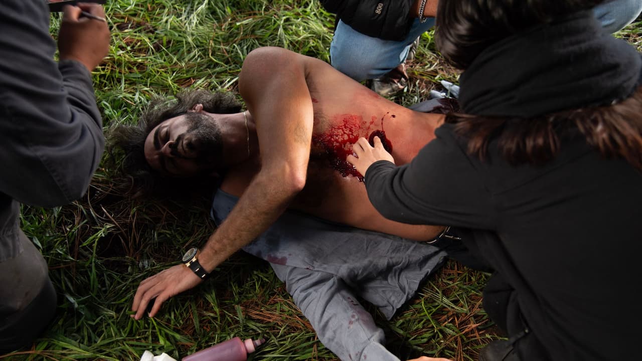 La producción le colocó a Amozurrutia la sangre artificial para darle todo el realismo a la escena