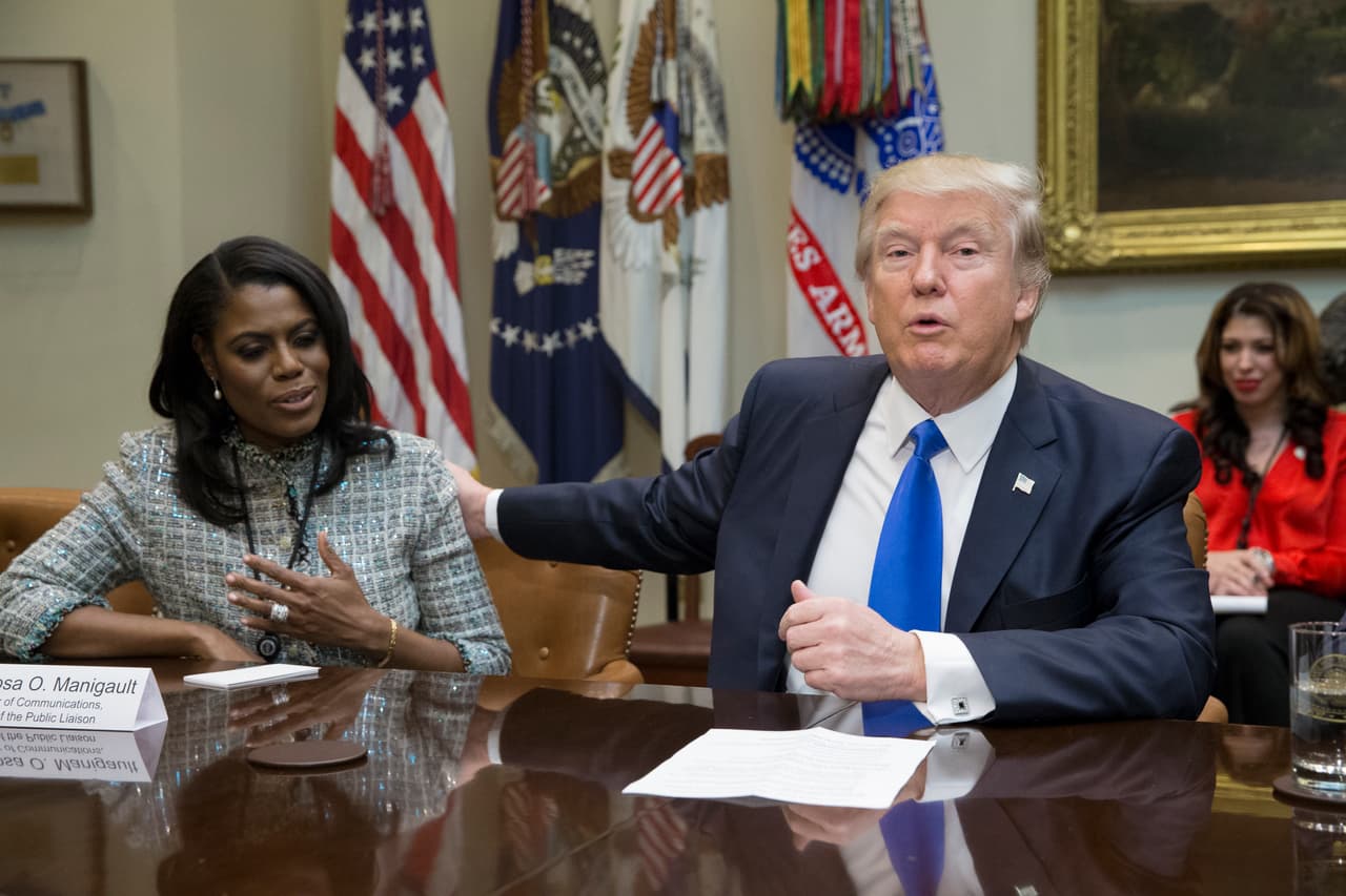 "Perra" y "escoria": los insultos de Donald Trump a Omarosa Manigault tras revelar nueva grabación