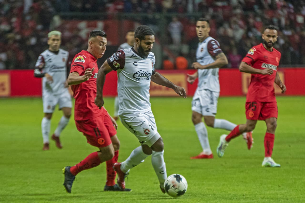 Un golazo de Marcel Ruíz, un autogol de Rivero y otro tanto de Montecinos fueron suficientes para ponerle número al marcador y sellar el juego de la Jornada 8 del Grita México C22, aunque el VAR le quitó un tanto a los Diablos Rojos en el primer tiempo.