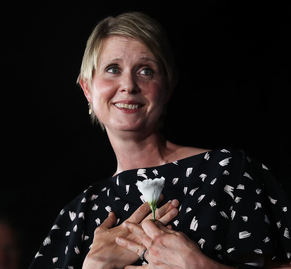 Cynthia Nixon: llevaba revisándose con exámenes desde que tenía 35 años, ya que tanto su mamá como abuela habían padecido la enfermedad.