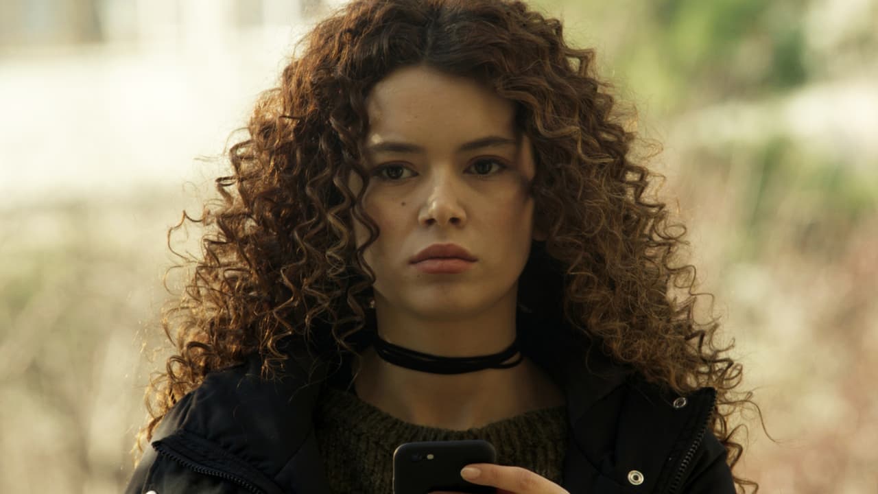 Seray Kaya es Şirin Sarıkadı