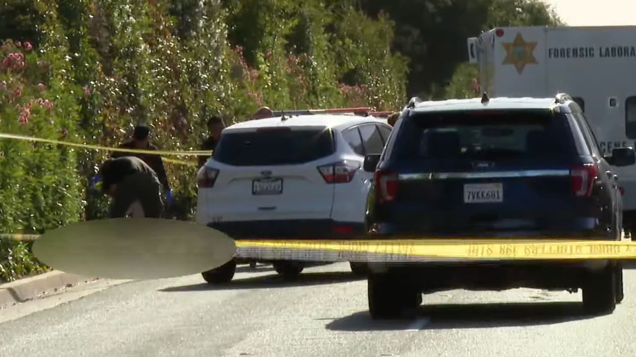 Hallan un cuerpo bajo circunstancias sospechosas en un matorral al centro de California