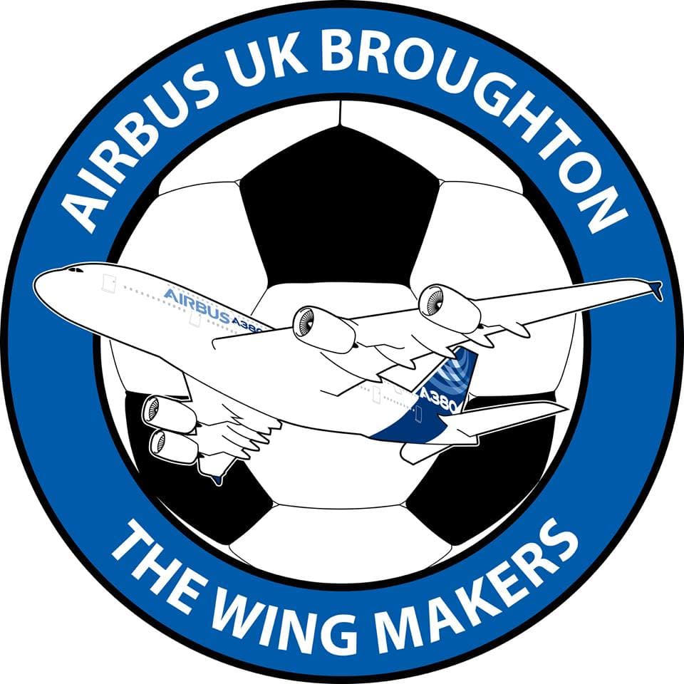 <b>Airbus U.K Broughton (Gales) - </b>la reconocida frabicante de aviones es la dueña del equipo, así que desde que invirtieron su dinero le cambiaron el nombre y en el escudo hicieron protagonista a uno de sus modelos.