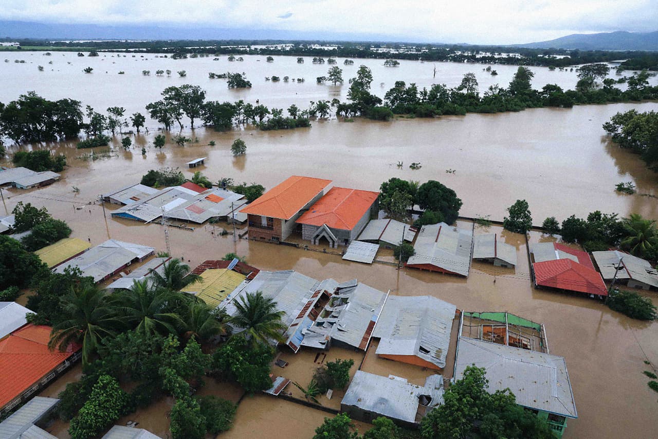 En estas localidades cercanas a San Pedro Sula las autoridades han realizado numerosos rescates.
