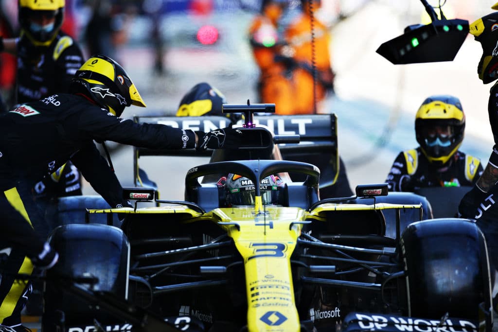 Bottas gana su segundo Grand Prix del año, en el podio lo acompañó Verstappen y Hamilton. El mexicano Sergio Pérez tuvo la oportunidad de tener un lugar en el podio pero se quedó en la cuarta posición en el Gran Premio de Rusia.