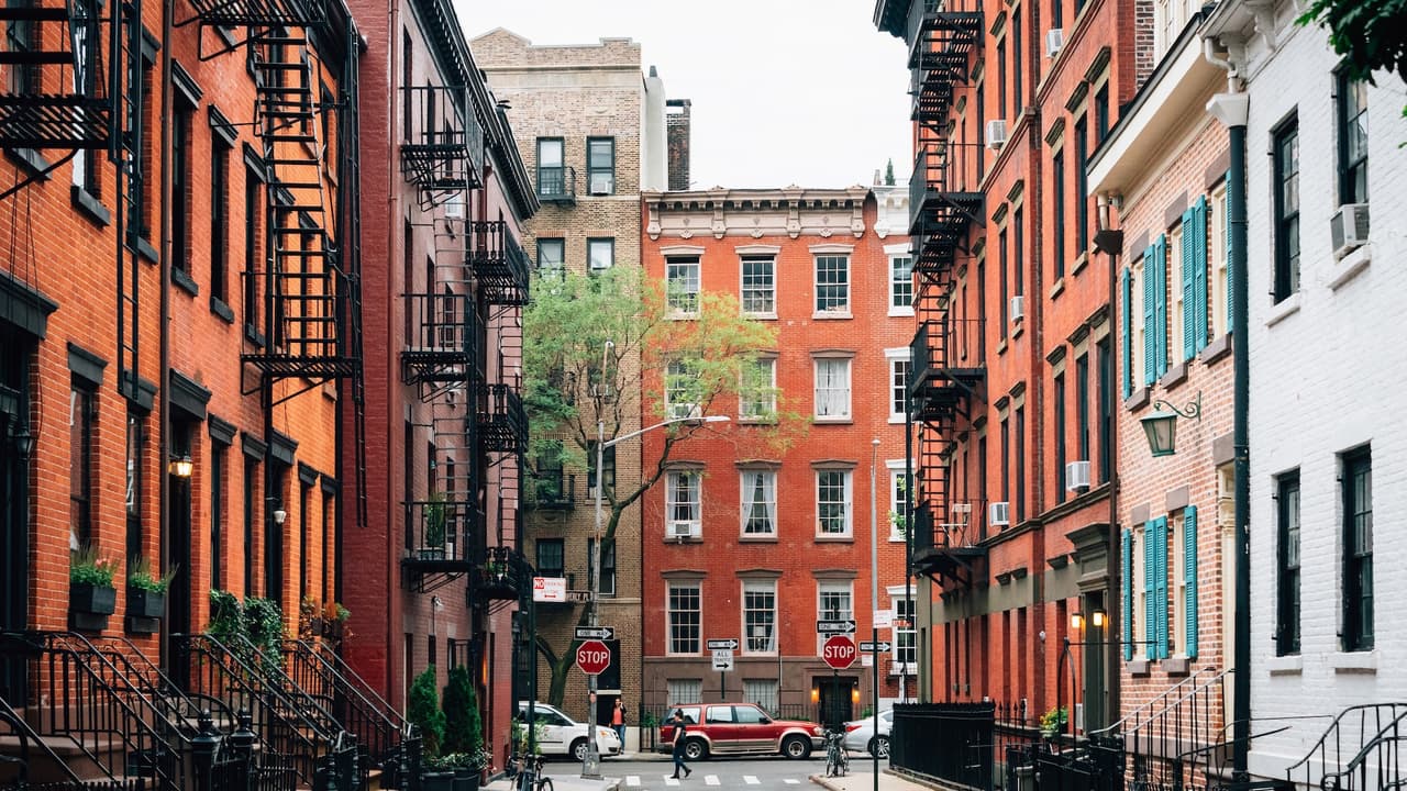 Juez bloquea impuesto a segundas viviendas en Nueva York tras demanda de propietarios