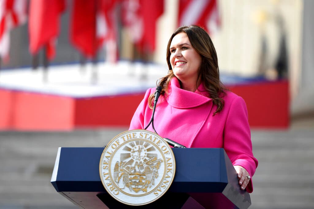 Sarah Huckabee Sanders, gobernadora de Arkansas.