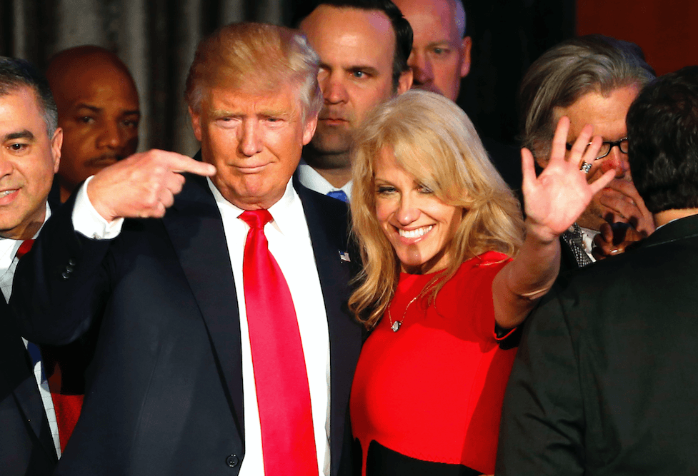 Kellyanne Conway, asesora de Trump, violó la ley y debería ser removida de la Casa Blanca, según una investigación federal
