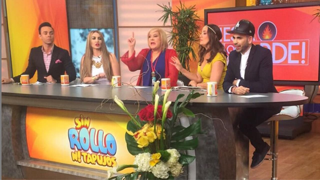 "Buenísimo el debate en #SinRolloNiTapujos en @despiertaamericatv. Excelente el panel!", comenta Francisca. (28 de julio).