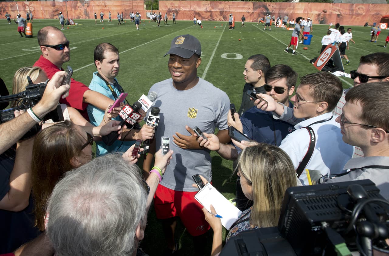 Jameis Winston se dice enfocado en dejar atrás escándalos colegiales
