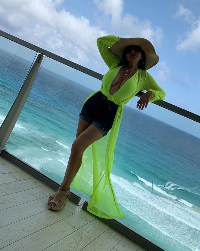 De último no podríamos excluir a la artífice de esas cinco bellas mujeres. Ella es la señora
<b>Liliana Padilla</b>.