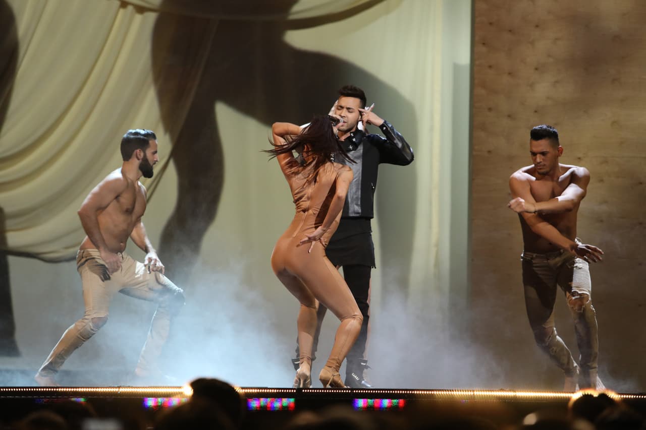 Sin embargo, esta noche el Príncipe de la Bachata brilló en el escenario.