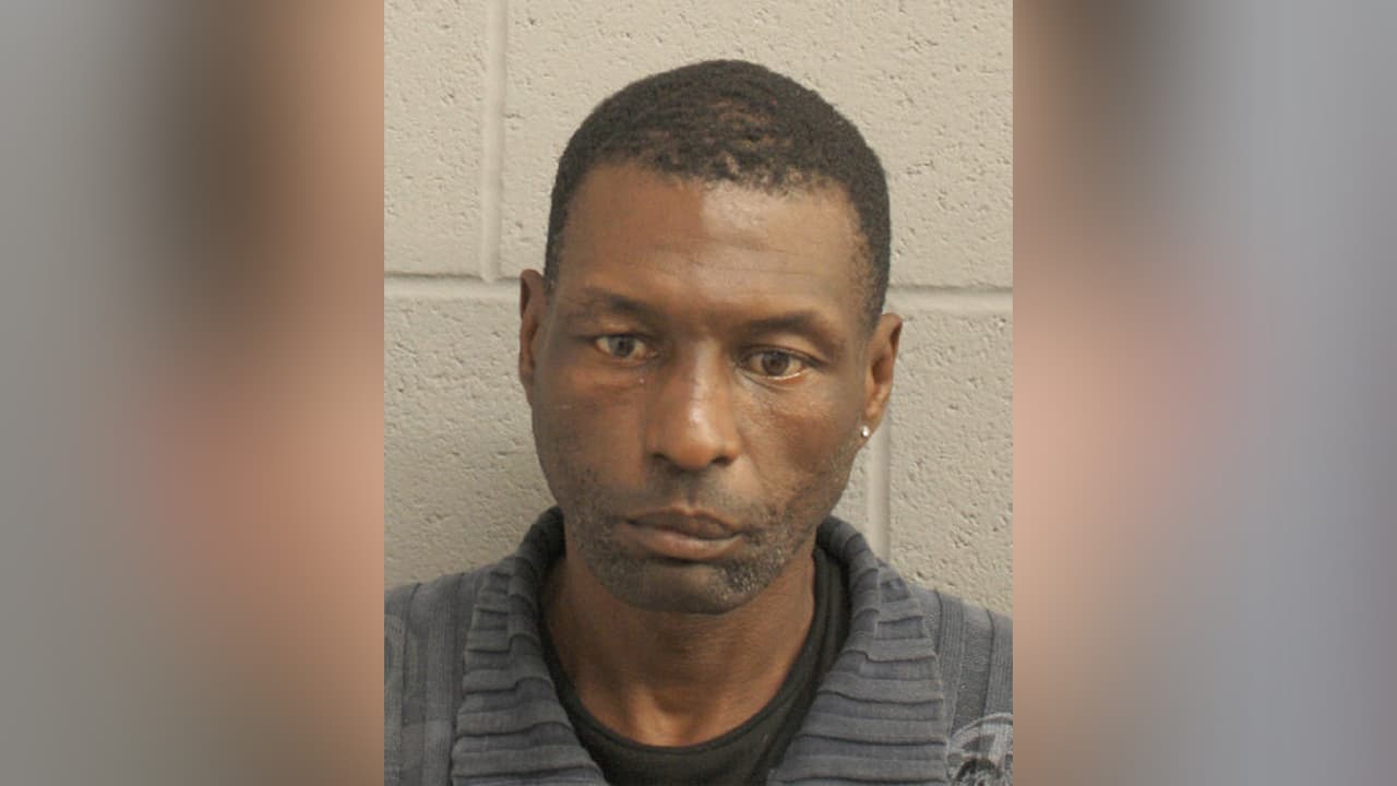 Jonathan Germaine Davis, las autoridades ofrecen recompensa por información que lleve a localizarlo.