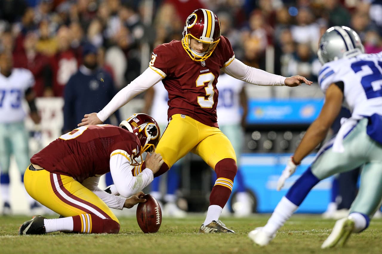 Con patada de 54 yardas, los Cowboys ganan el partido 19 a 16 a Washington