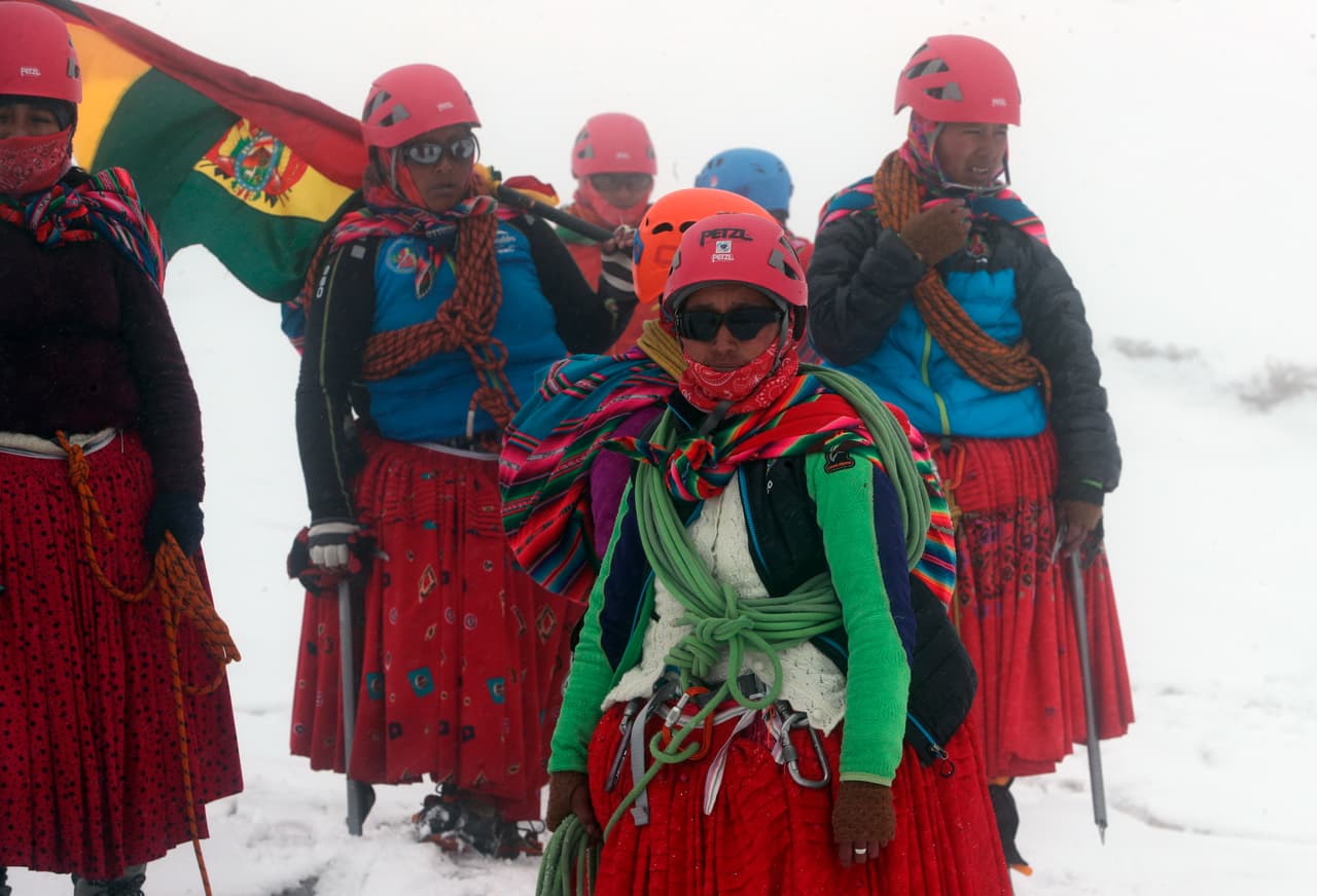 “Cuando vienen jugadores del exterior a La Paz siempre tienen dificultad de jugar (por la poca cantidad de oxígeno en la atmósfera a esa altura), pero nosotras siempre estamos en las montañas y no hay dificultad”, agregó Quispe.
<br>