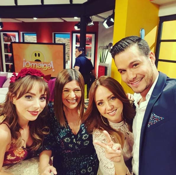 La felicidad sobra cuando toca trabajar entre amigos.