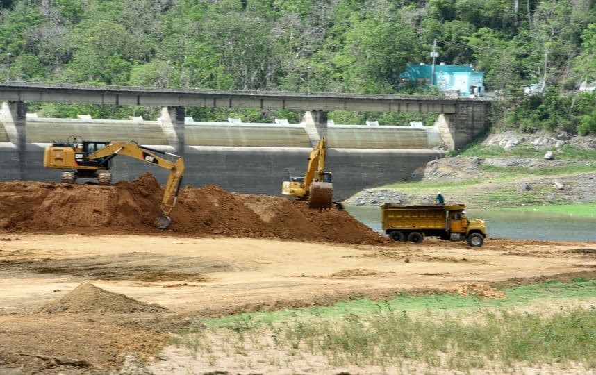 Fue un trabajo en conjunto en el que se unieron los municipios de Bayamón, Cataño, Toa Baja, Naranjito y Dorado, así como la Autoridad de Acueductos y Alcantarillados, el Departamento de Recursos Naturales y Ambientales, y el Departamento de Transportación y Obras Públicas, entre otros.
