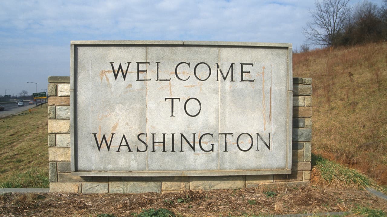 <h3 class="cms-h3-H3">2. Washington (49)</h3>
<br>
<br>El hermoso estado del Pacífico noreste no es solo el penúltimo entre los peores estados para manejar en todo el país sino también el 45to en la nación en términos de
<b>costos de propiedad y reparación de vehículos</b>, el 39no en
<b>tráfico e infraestructura</b>, el 34to en
<b>seguridad vial</b>, y el 43er en
<b>acceso a vehículos y su mantenimiento</b>.