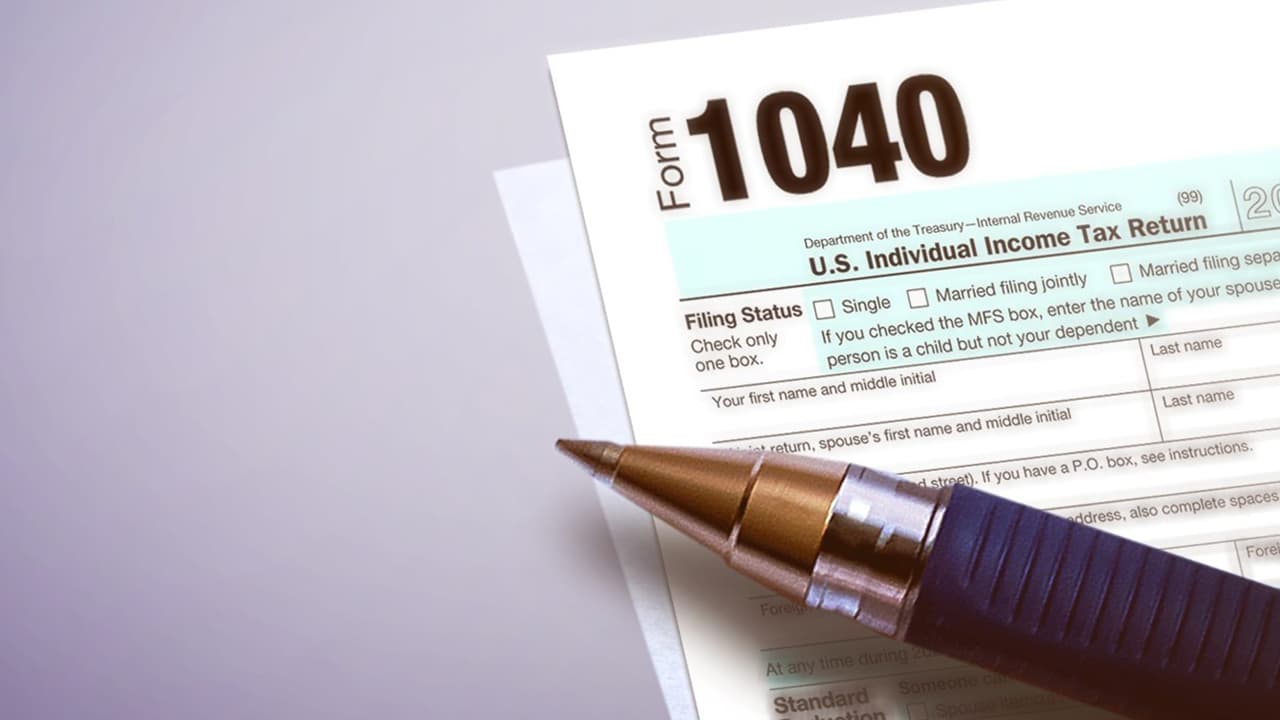 <h3 class="cms-H3-H3"><b>El segundo paso para acelerar tu reembolso </b></h3>
<br>De acuerdo con las autoridades, el segundo paso que debes tomar para acelerar tu reembolso es solicitar el depósito directo.
<br>De acuerdo con las autoridades, puede solicitar esta opción para depositar su reembolso en una, dos o incluso tres cuentas.