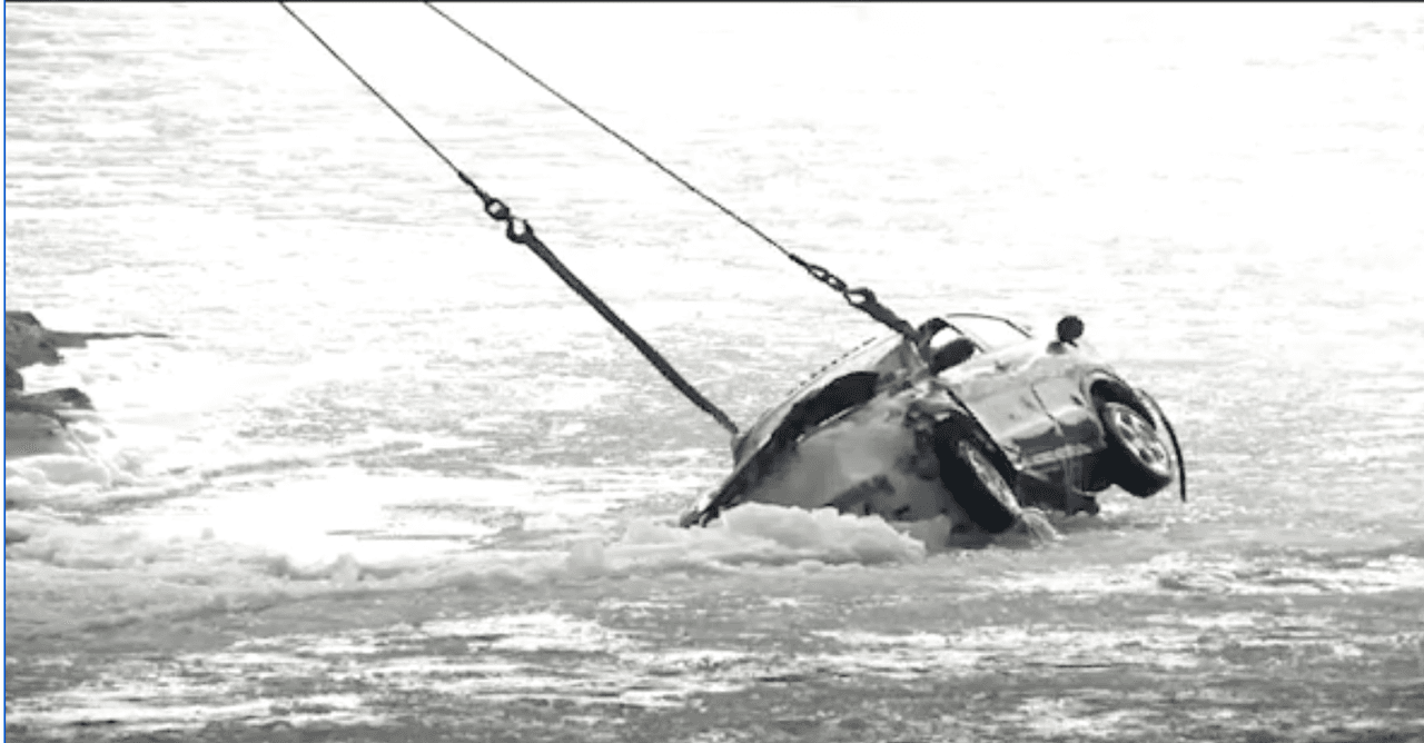 Se desconocen las circunstancias de cómo terminó el automóvil en el río hasta el domingo por la mañana a las 8:30 a.m. Sin embargo, Chardo ha confirmado con abc27 que no fue una persecución policial lo que condujo al incidente.