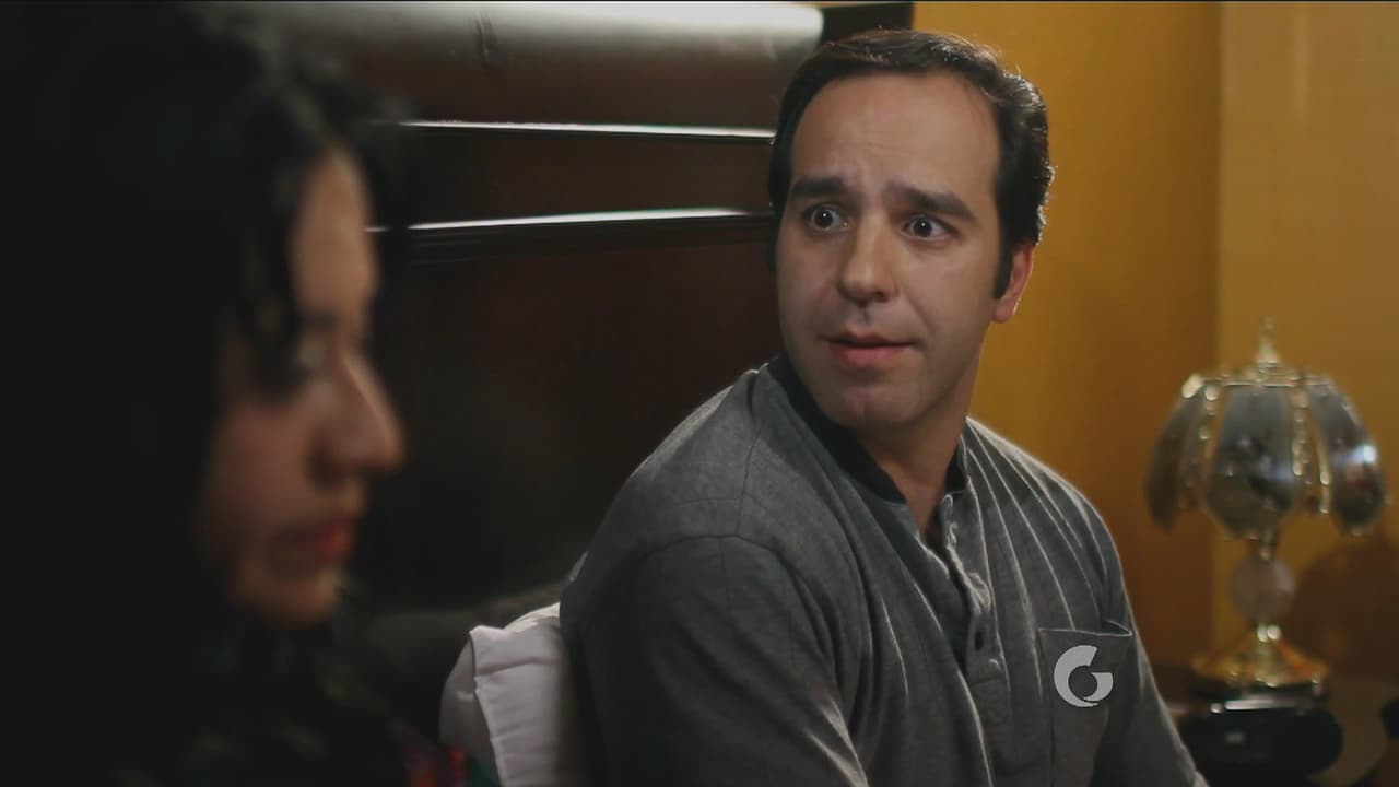 Esa noche, Martha no puede creer que su familia tenga poderes y Toño le dice que quizá exista un motivo para ello, aunque ni él mismo sepa aún de qué se trata.